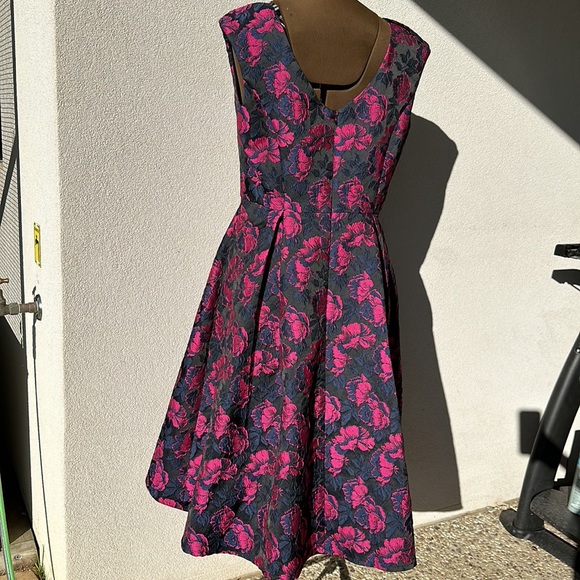 Review size 12 jacquard black, navy and fuchsia evening dress - Picture 6 of 10